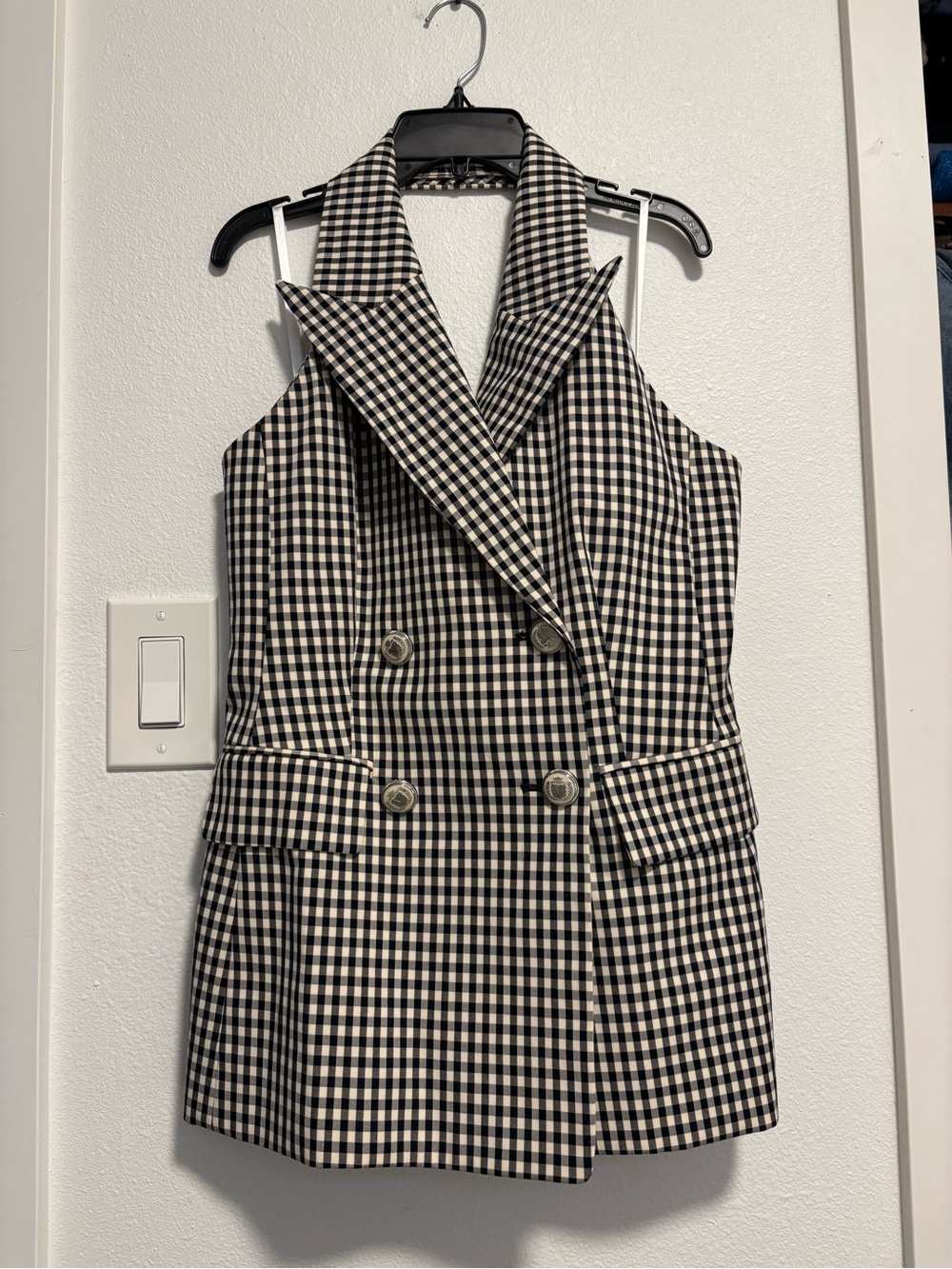 Veronica Beard Sleeveless Black and White Gingham Double-Breasted Vest